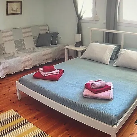 Sea Whisper , Golden Apartment